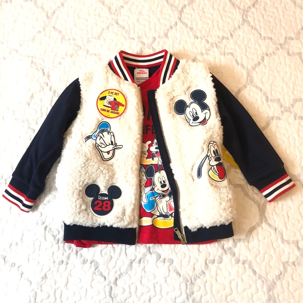 New Disney junior 2 PC set size 3T.